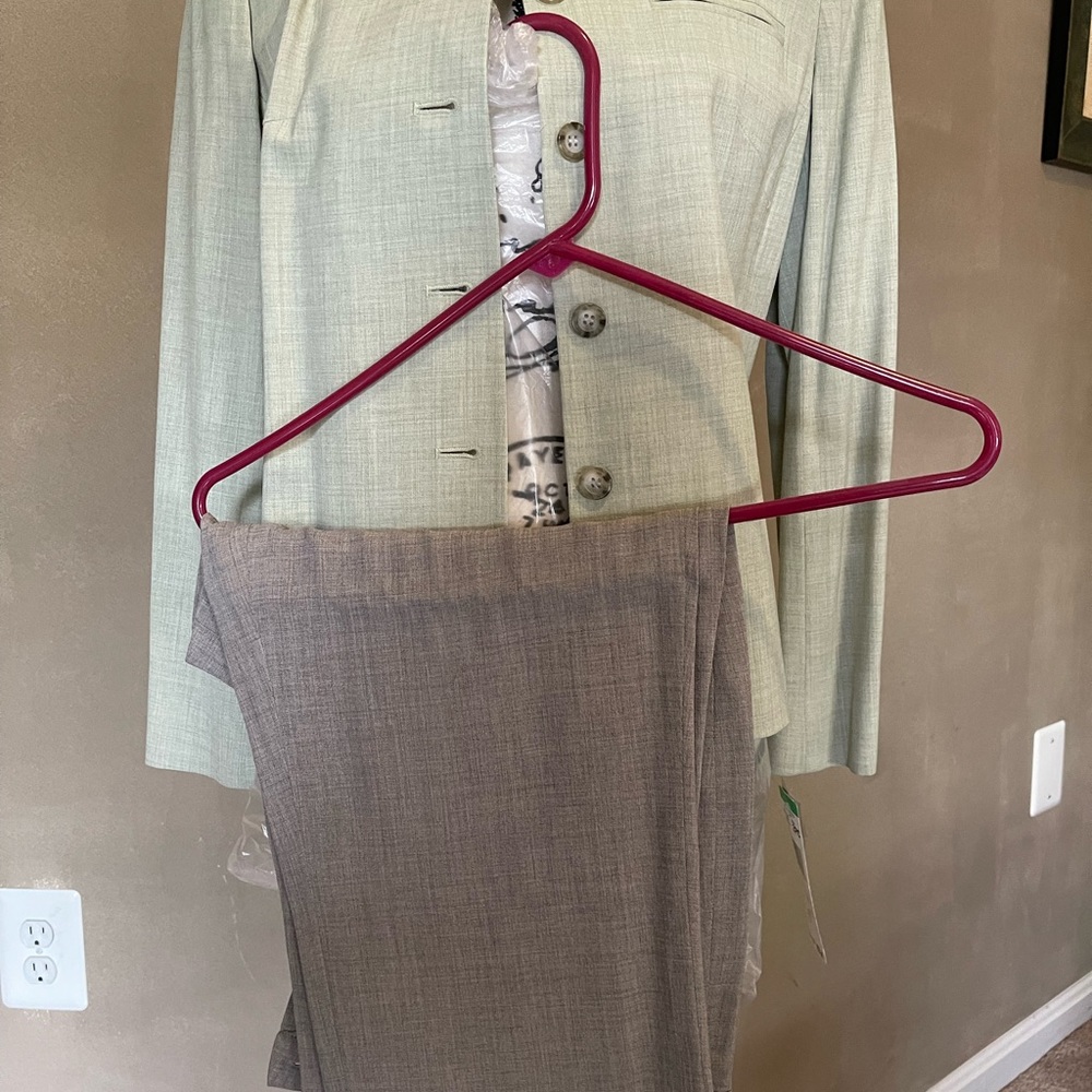 Jones of New York, petite pantsuit.